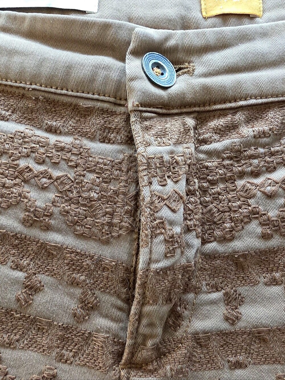 Pilcro and the Letterpress Embroidered Brown/Tan Cotton Shorts Size 28' - Picture 5 of 14